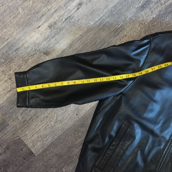 Andrew Marc Leather Jacket - Picture 14 of 14
